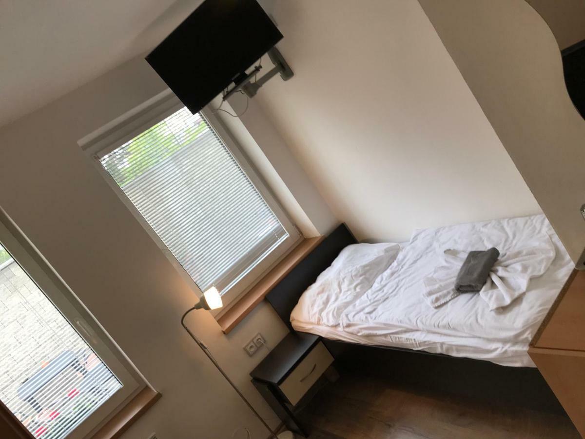 Penzion Nova Hospoda Praag Buitenkant foto